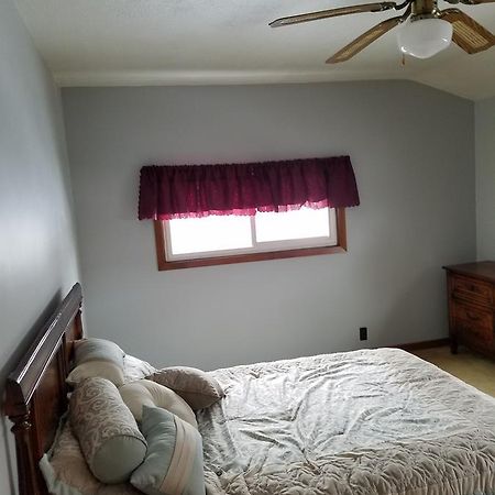 Cozy Cottage On Lake Winnebago Fond du Lac Extérieur photo